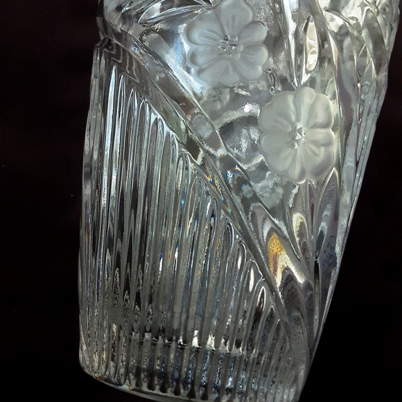 Anna Hutte Bleilkristall Crystal Frost Vase Elaborate Etched Detail Flor… - Picture 5 of 7